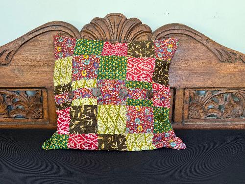 Recycled Saree Patchwork Cushion (Green & Pink)