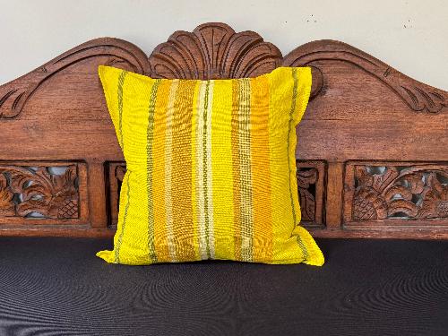 Barefoot Cushion (Yellow)