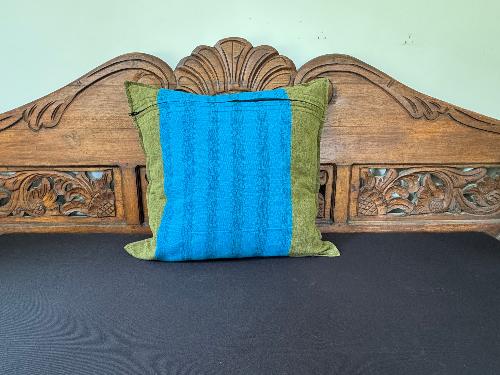 Barefoot Cushion (Turquoise & Gold)